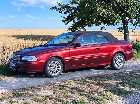 Volvo C70 16 of 30