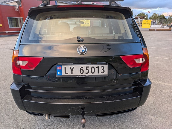 BMW X3 4 of 5