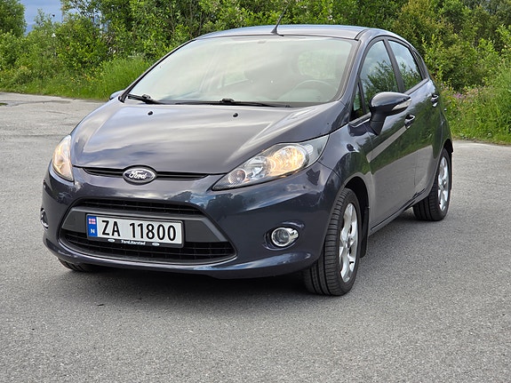 Ford Fiesta 3 of 5