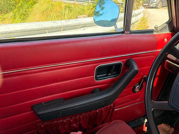 Volvo 142 17 of 25