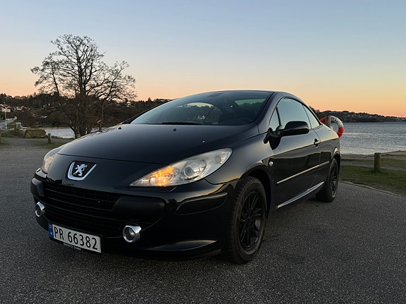 Peugeot 307 2 of 17