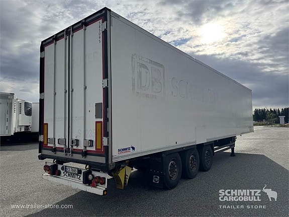Schmitz Cargobull Reefer Multitemp 2 of 14