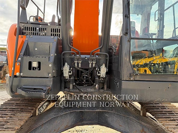 Doosan DX235LCR 14 of 21