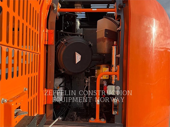 Doosan DX235LCR 19 of 21