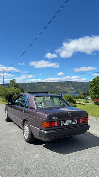 Mercedes-Benz 190 E 3 of 27