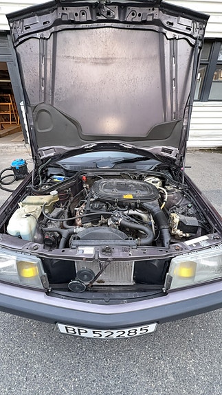 Mercedes-Benz 190 E 13 of 27