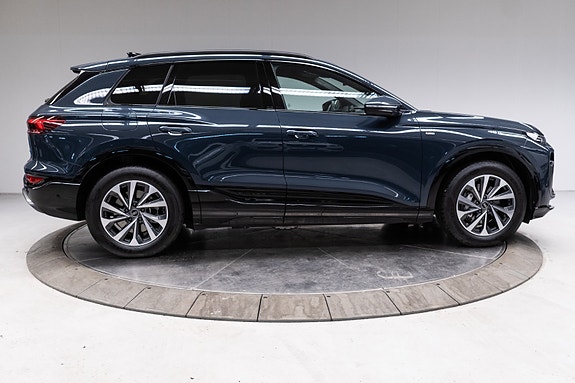 Audi Q6 e-tron 5 of 5