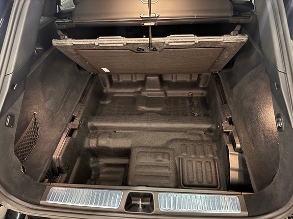 Mercedes-Benz EQS450 29 of 30