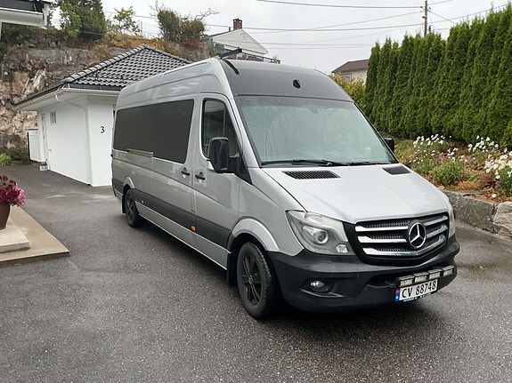 Mercedes-Benz 3 of 30