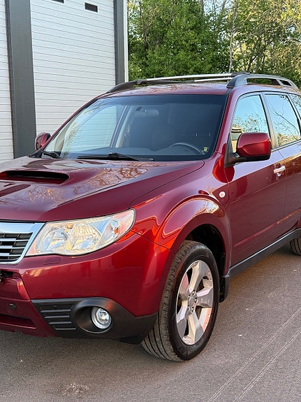Subaru Forester 10 of 30