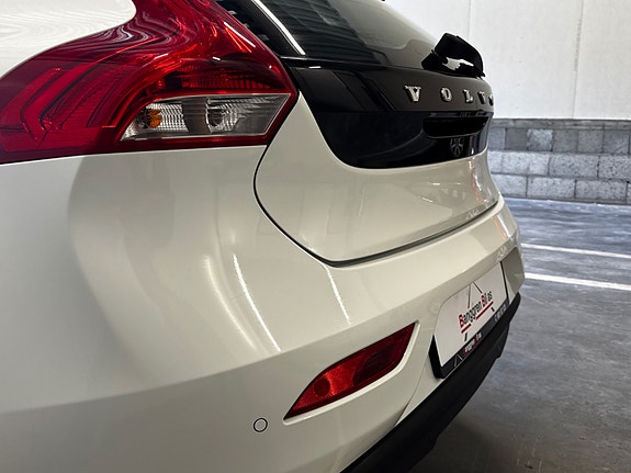 Volvo V40 7 of 30
