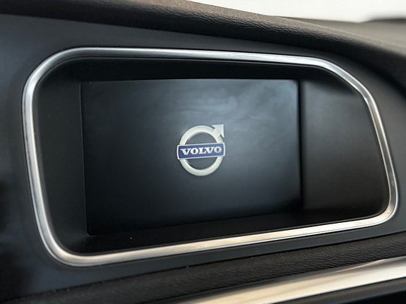 Volvo V40 30 of 30