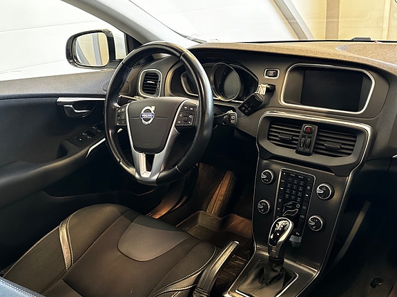 Volvo V40 22 of 30