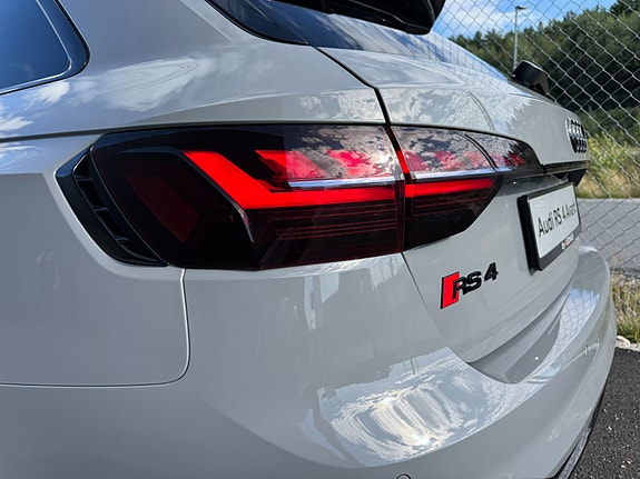 Audi RS4 12 of 30