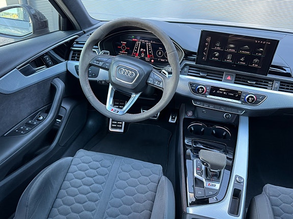 Audi RS4 19 of 30