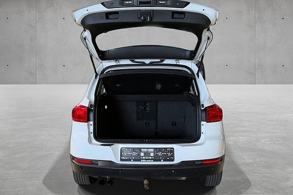 Volkswagen Tiguan 5 of 5