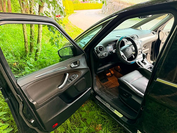 Ford S-MAX 7 of 8