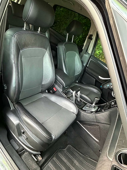 Ford S-MAX 6 of 8