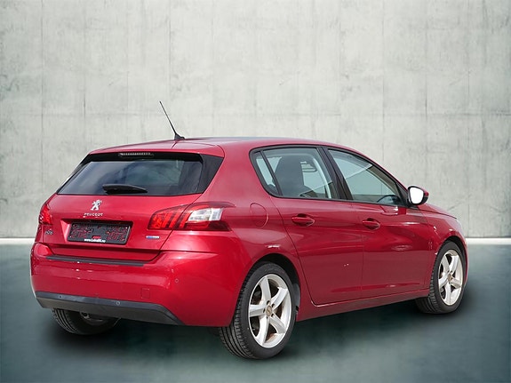 Peugeot 308 5 of 5
