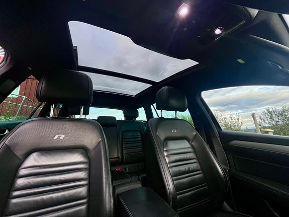 Volkswagen Passat 9 of 26