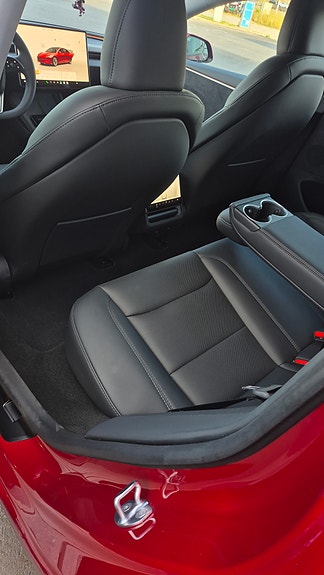 Tesla Model 3 6 of 17