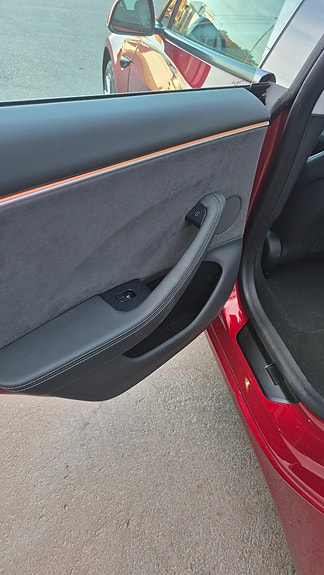 Tesla Model 3 5 of 17