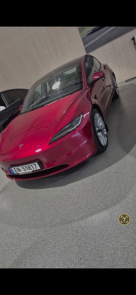 Tesla Model 3 15 of 17