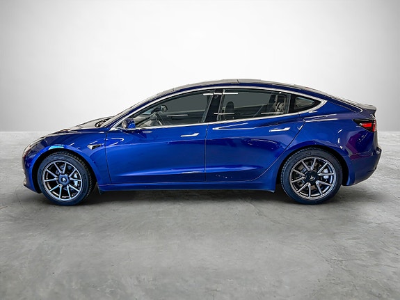 Tesla Model 3 2 of 30
