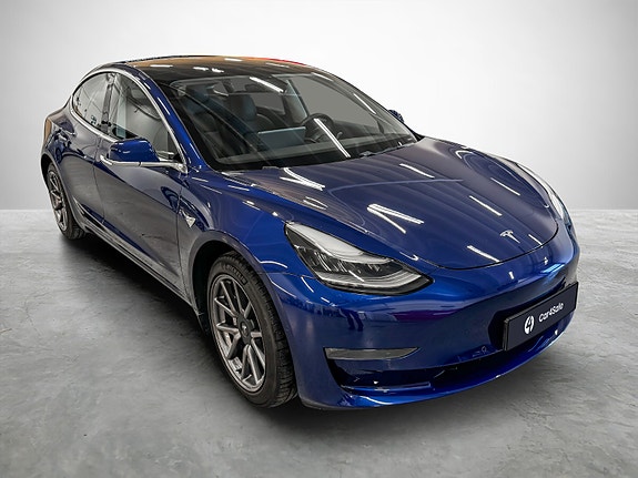 Tesla Model 3 7 of 30