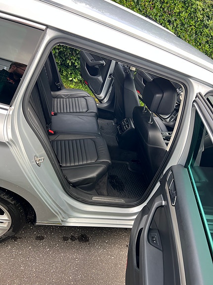 Volkswagen Passat 8 of 23