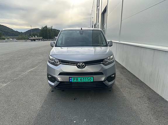 Toyota Proace City 2 of 5
