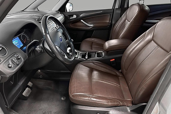 Ford S-MAX 3 of 5