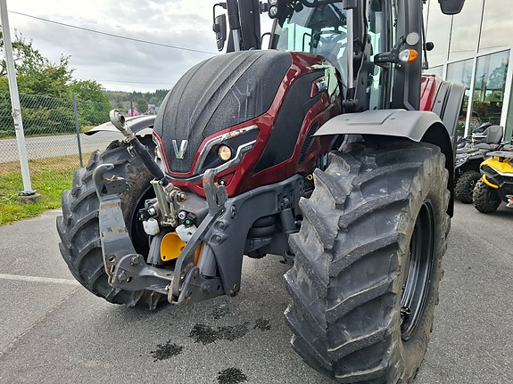 Valtra T235D Unlimited 11 of 26