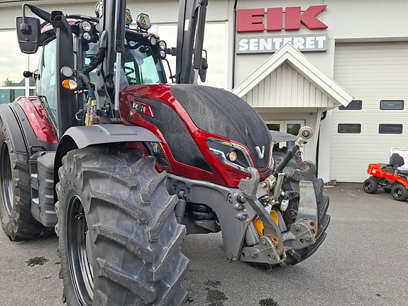 Valtra T235D Unlimited 9 of 26