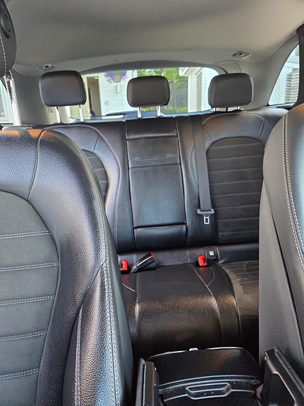 Mercedes-Benz GLC300 e 11 of 17
