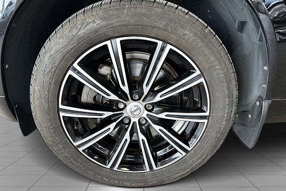 Volvo XC60 5 of 5