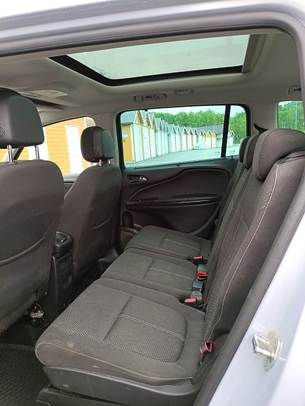 Opel Zafira Tourer 6 of 7