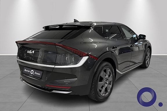 Kia EV6 8 of 18