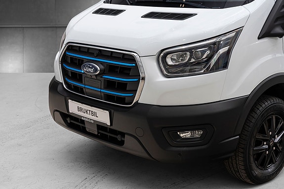 Ford Transit 5 of 5