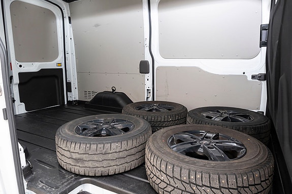 Ford Transit 21 of 30