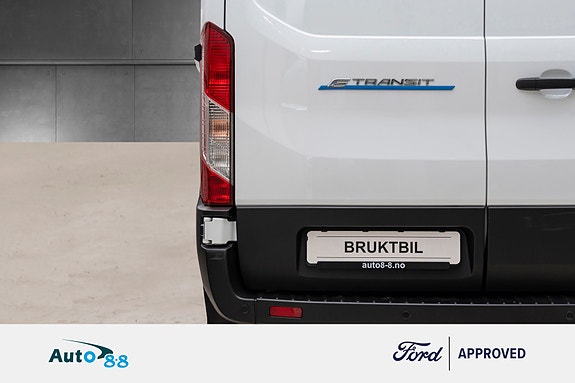 Ford Transit 28 of 30