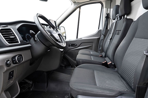 Ford Transit 24 of 30