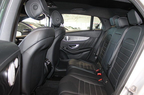 Mercedes-Benz GLC220 d 28 of 30