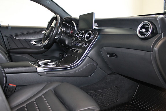 Mercedes-Benz GLC220 d 12 of 30