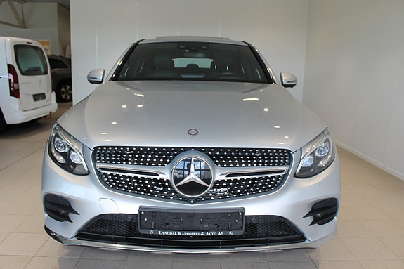 Mercedes-Benz GLC220 d 2 of 30