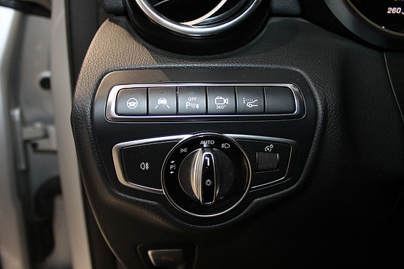 Mercedes-Benz GLC220 d 13 of 30