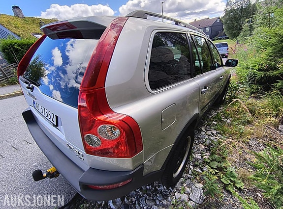 Volvo XC90 5 of 5