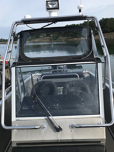 2014 Buster Magnum Pro Yamaha 220 Hk 5 of 17