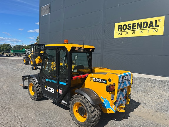 JCB 525-60 E 2 of 12