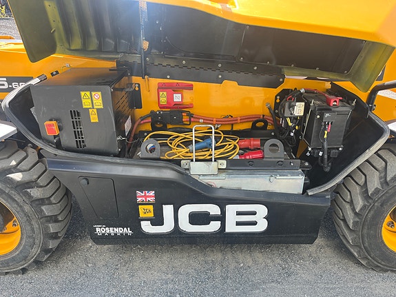 JCB 525-60 E 9 of 12